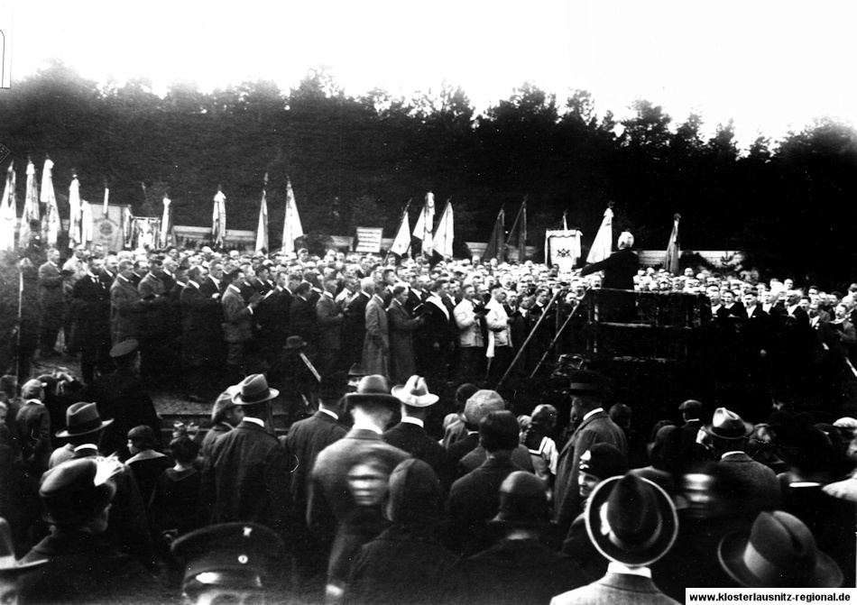 05.07.1926 Bezirkssängerfest, aus Anlass des 80. Stiftungsfestes des Männergesangsvereins in Klosterlausnitz.