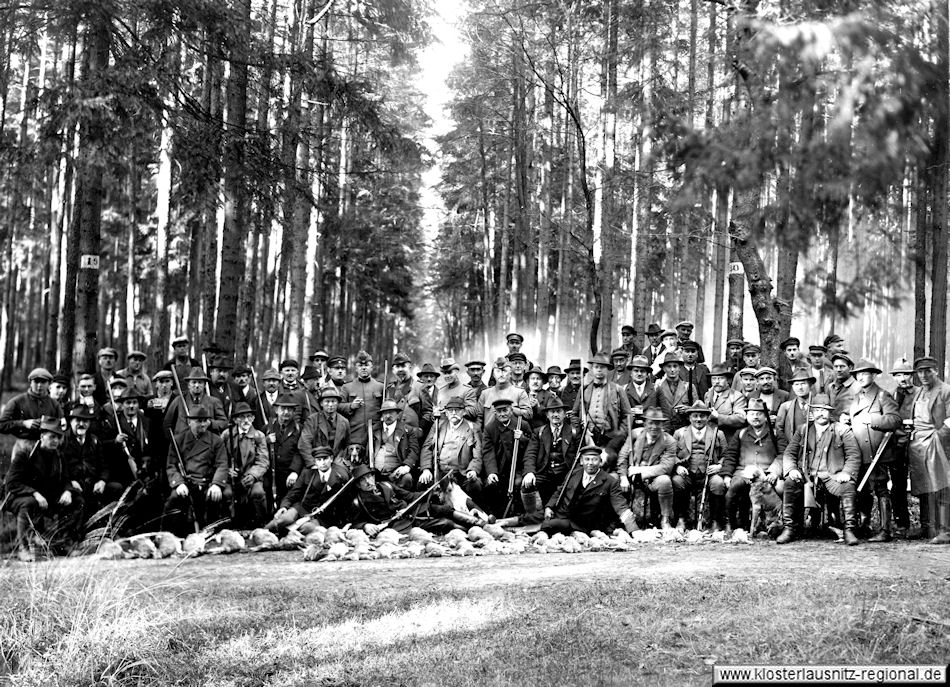 Große Jagd im Forst von Bad Klosterlausnitz bei Hermsdorf am 04.11.1931 