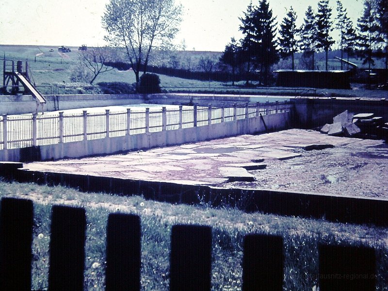 1975_Freibad-01.JPG