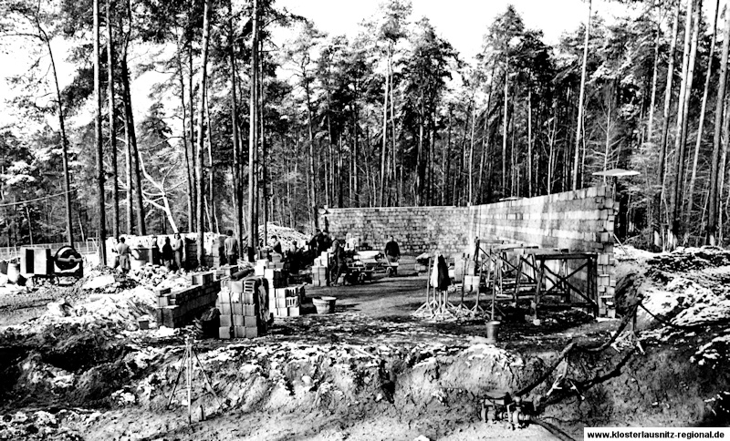 Baumaßnahmen zum Bau der Mehrzweckhalle mit Sportlerheim 1974