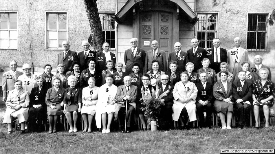 Klassenjahrgang 1911 – 1918  Goldene Konfirmation 1968