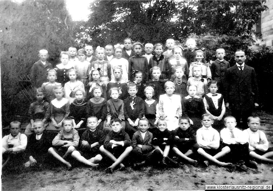 Klassenfoto aus dem Jahr 1918  Lehrer Walter Geifrig