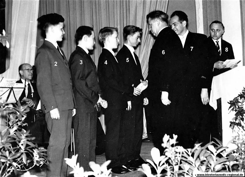Klassenjahrgang 1957 – 1967 Foto 1965 Jugendweihe 8 b