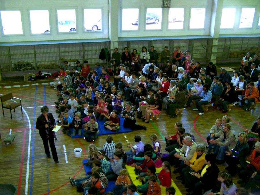 Impressionen von der Namensverleihung am 08.04.2011 - Grundschule "Hermann Sachse"