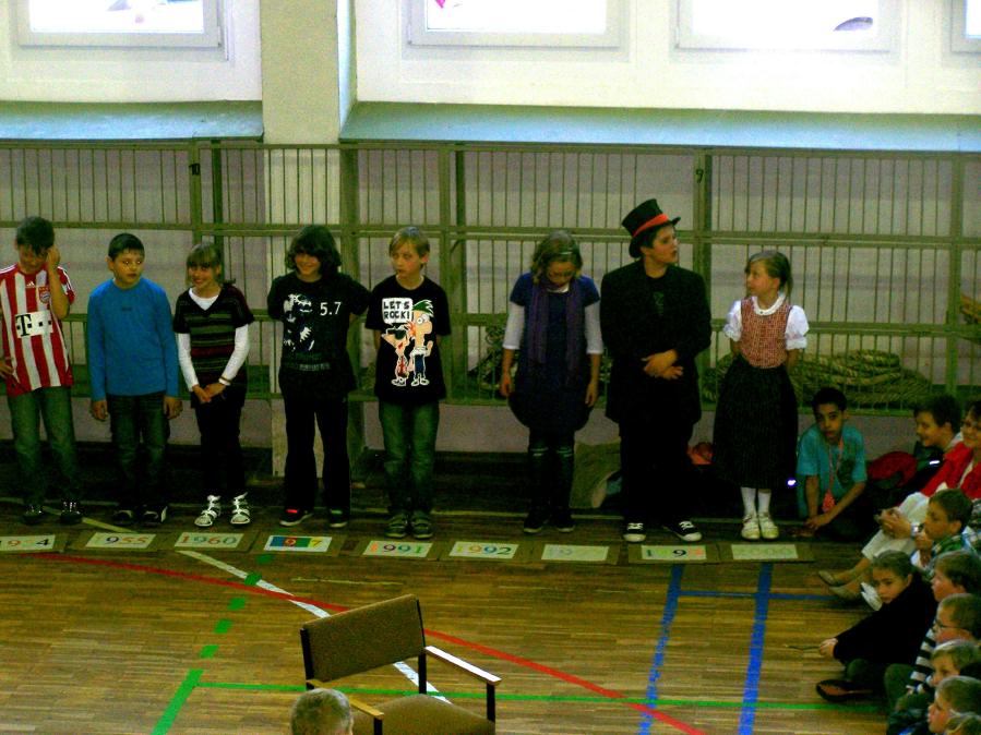 Impressionen von der Namensverleihung am 08.04.2011 - Grundschule "Hermann Sachse"