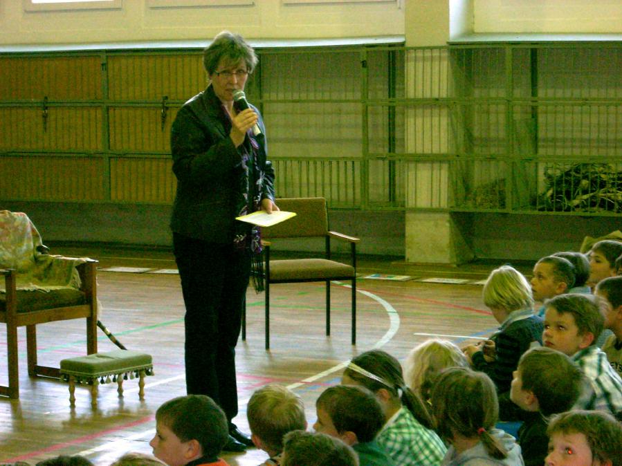 Impressionen von der Namensverleihung am 08.04.2011 - Grundschule "Hermann Sachse"