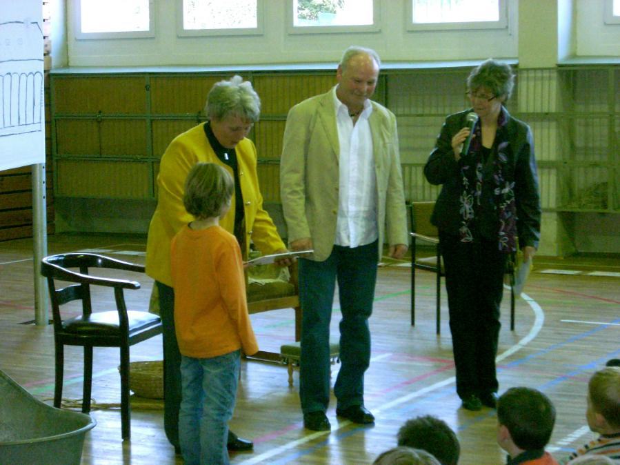 Impressionen von der Namensverleihung am 08.04.2011 - Grundschule "Hermann Sachse"