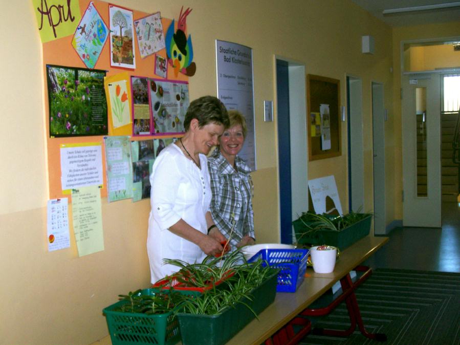 Impressionen von der Namensverleihung am 08.04.2011 - Grundschule "Hermann Sachse"