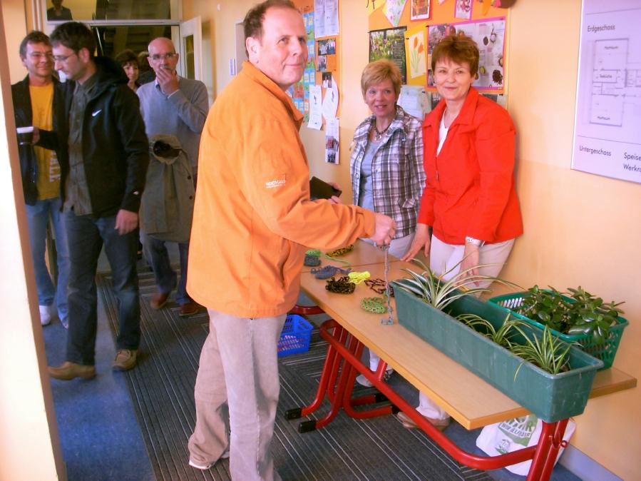 Impressionen von der Namensverleihung am 08.04.2011 - Grundschule "Hermann Sachse"