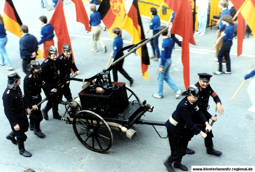 Freiwillige Feuerwehr Bad Klosterlausnitz zum Festumzug 850-Jahre-Ersterwähnung 1987