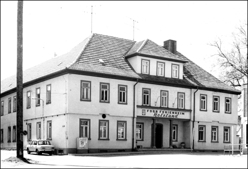 Das FDGB-Ferienheim Holzland. Austragungsort des Holzlandfaschings. Aufnahme um 1980